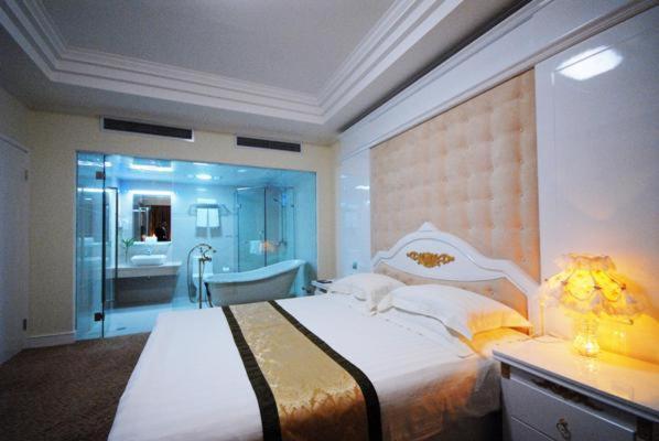 Peach Blossom Castle Hotel เซี่ยงไฮ้ ห้อง รูปภาพ