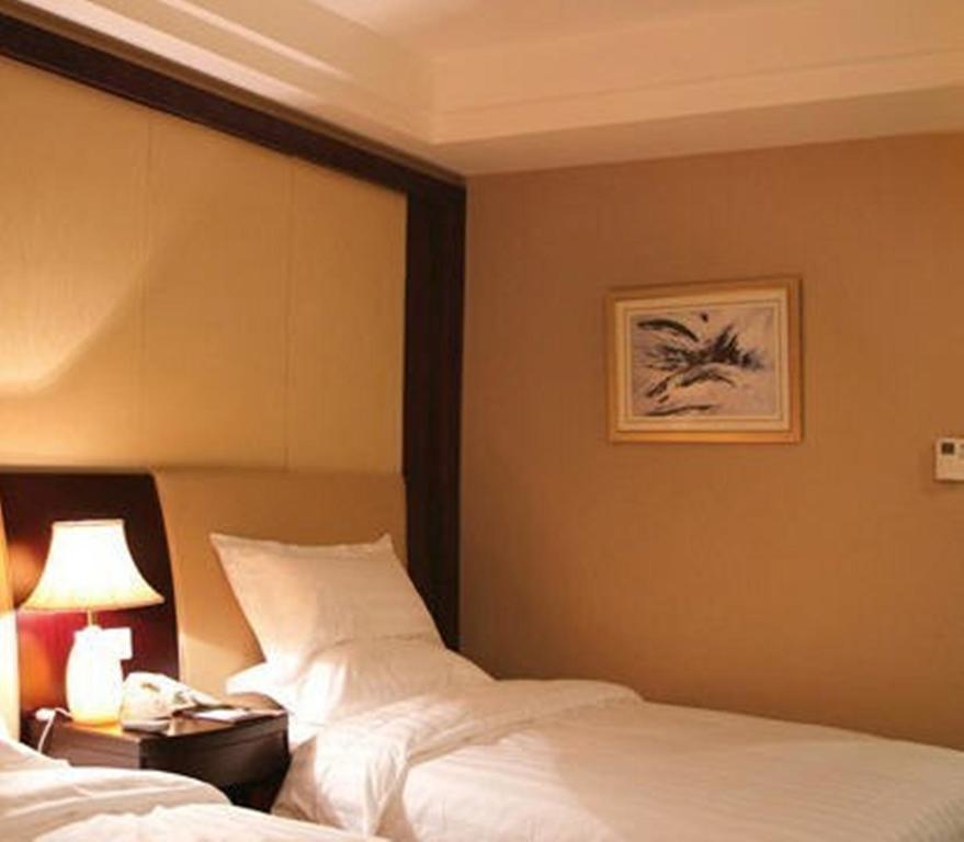 Peach Blossom Castle Hotel เซี่ยงไฮ้ ภายนอก รูปภาพ