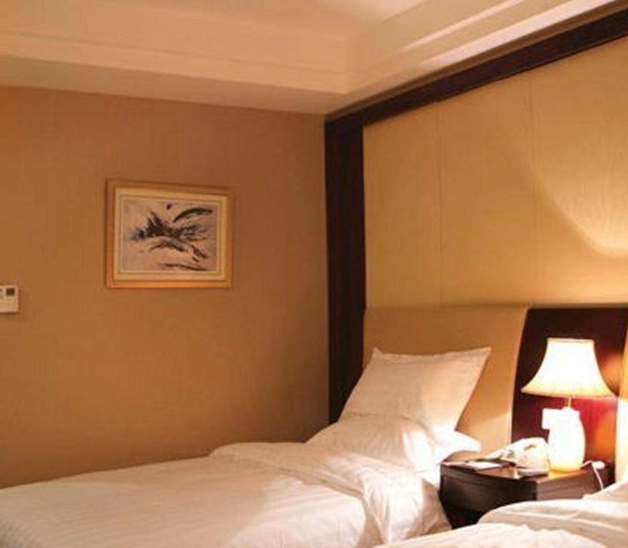 Peach Blossom Castle Hotel เซี่ยงไฮ้ ภายนอก รูปภาพ