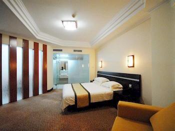 Peach Blossom Castle Hotel เซี่ยงไฮ้ ภายนอก รูปภาพ